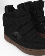 QUINSY - sneakers alte in ecopelle scamosciata nera con zeppa interna e tre strap