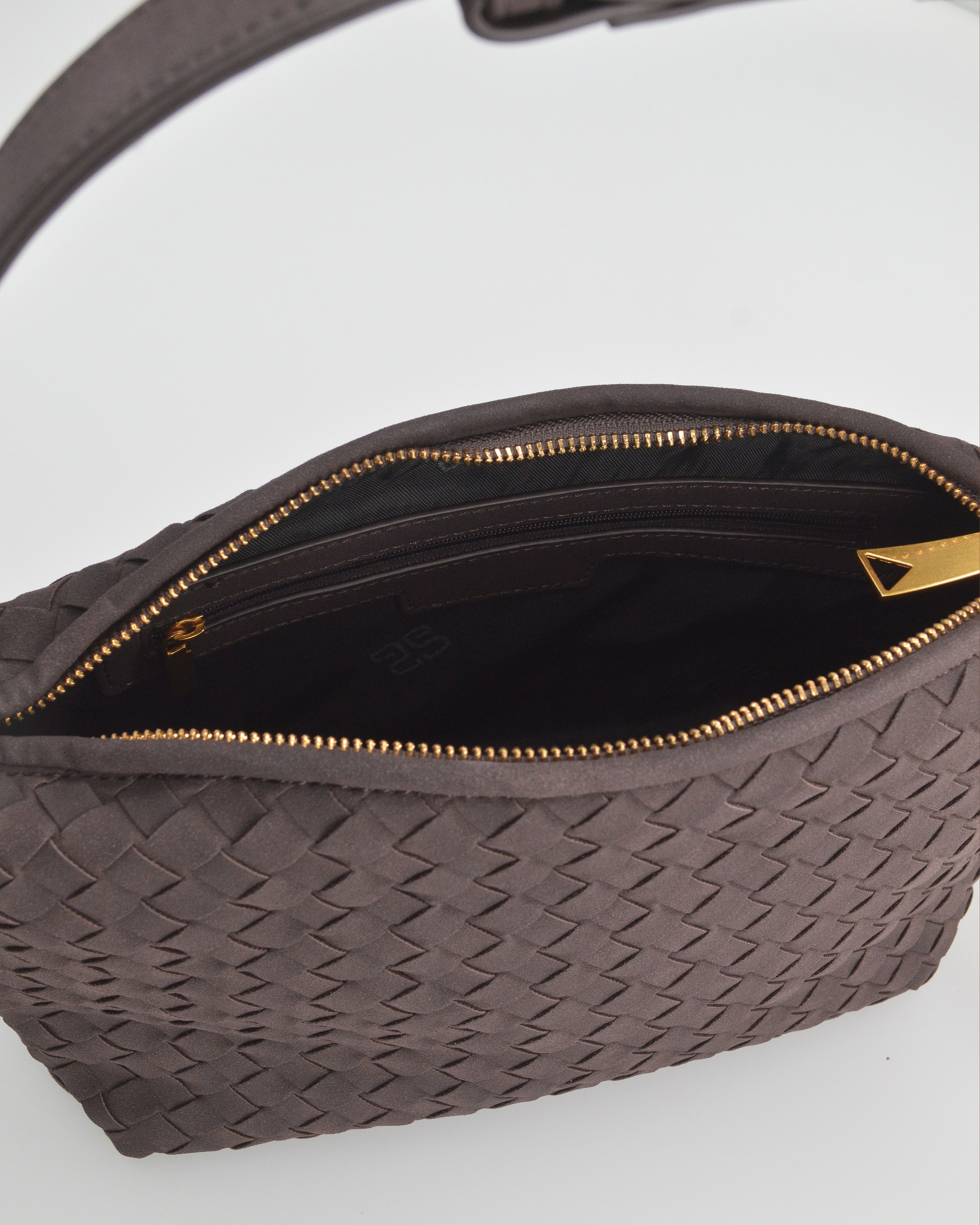 MUSE - borsa marrone intrecciata con manico regolabile 2 lunghezze