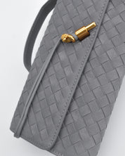 FANNY - borsa pochette grigia con chiusura decorativa oro