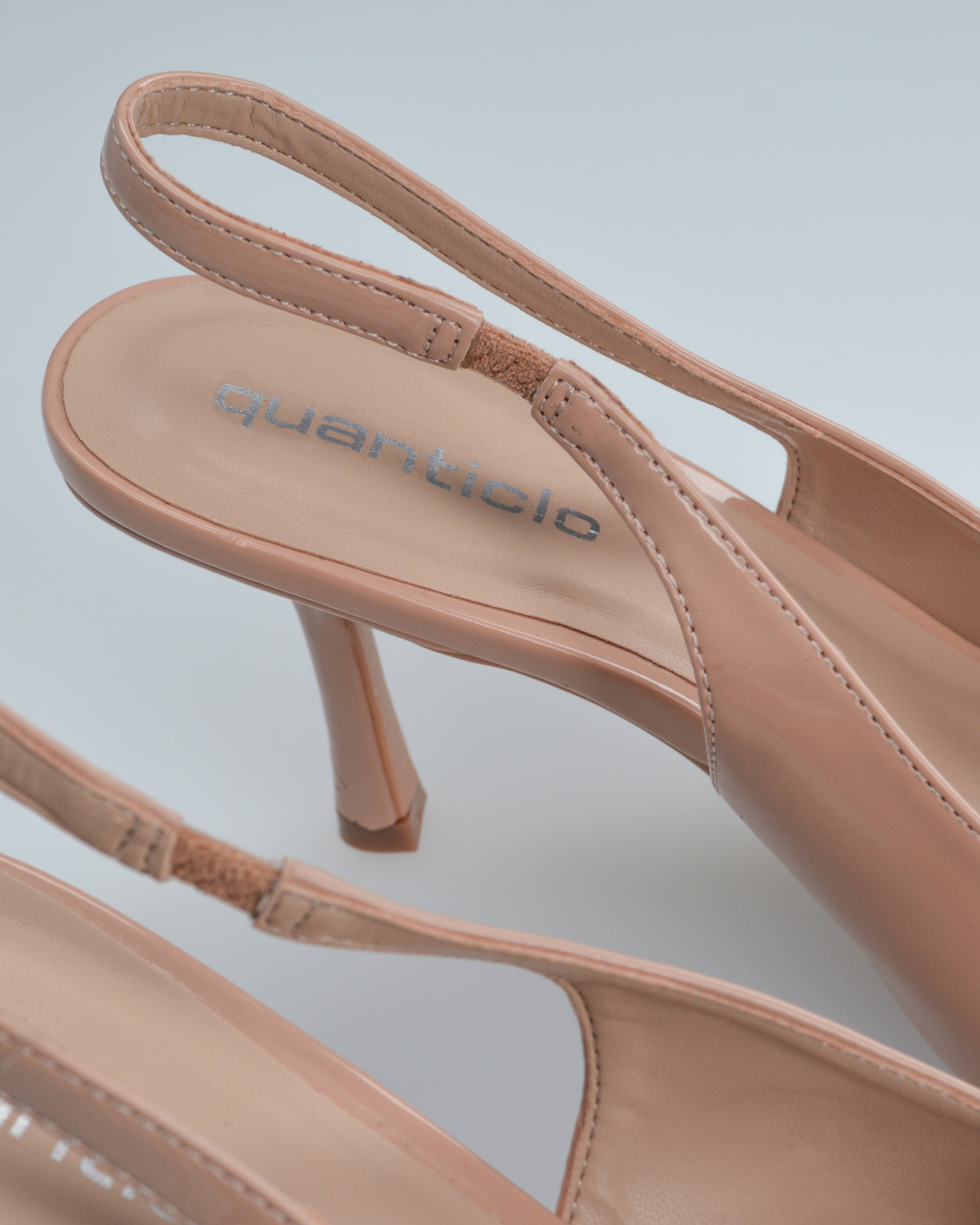 ISELIN - scarpe beige con cinturino e punta aperta