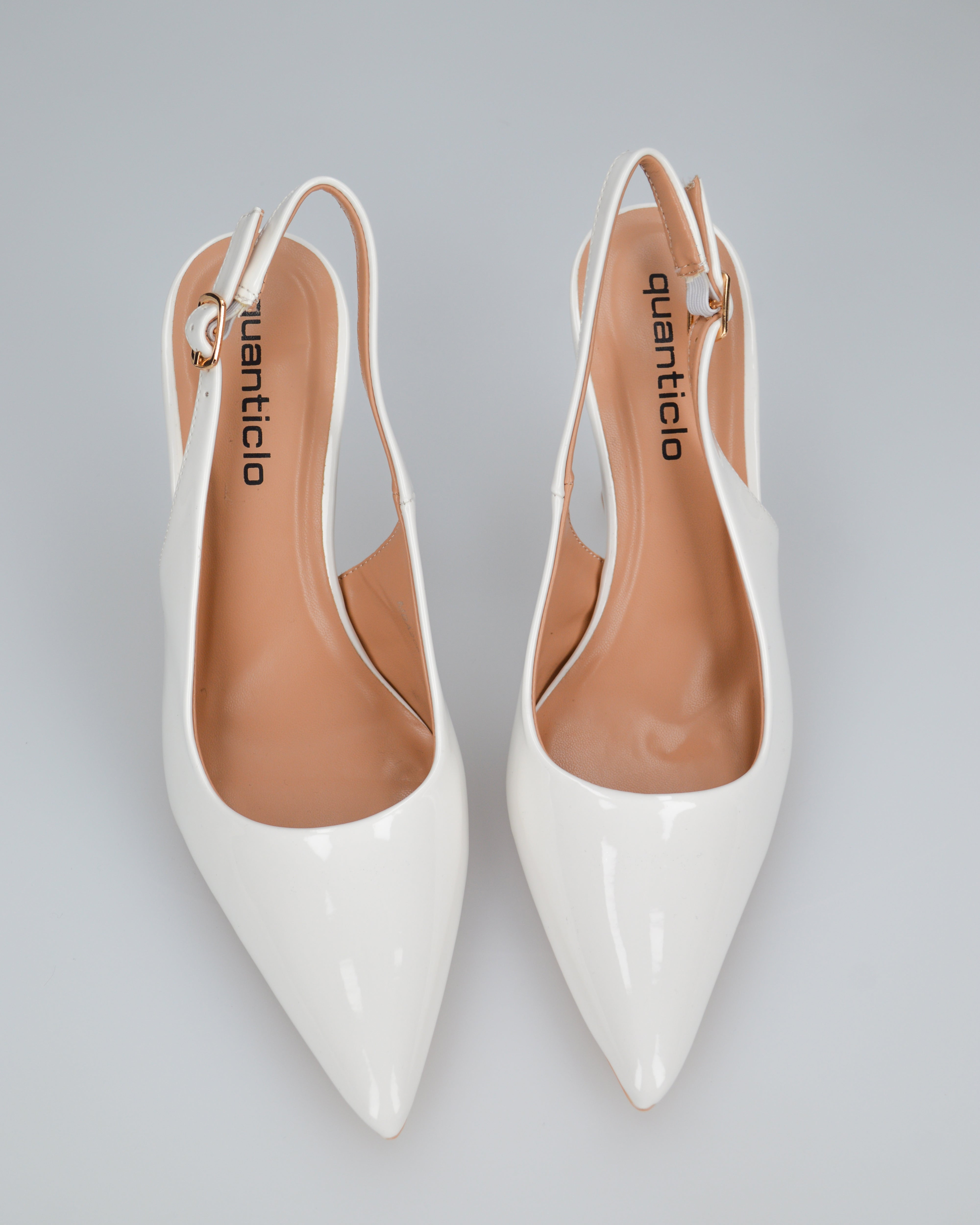 ANETTE - décolleté in glassy bianco con cinturino regolabile