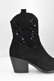 EMA - stivaletti texani neri traforati con tacco a blocco