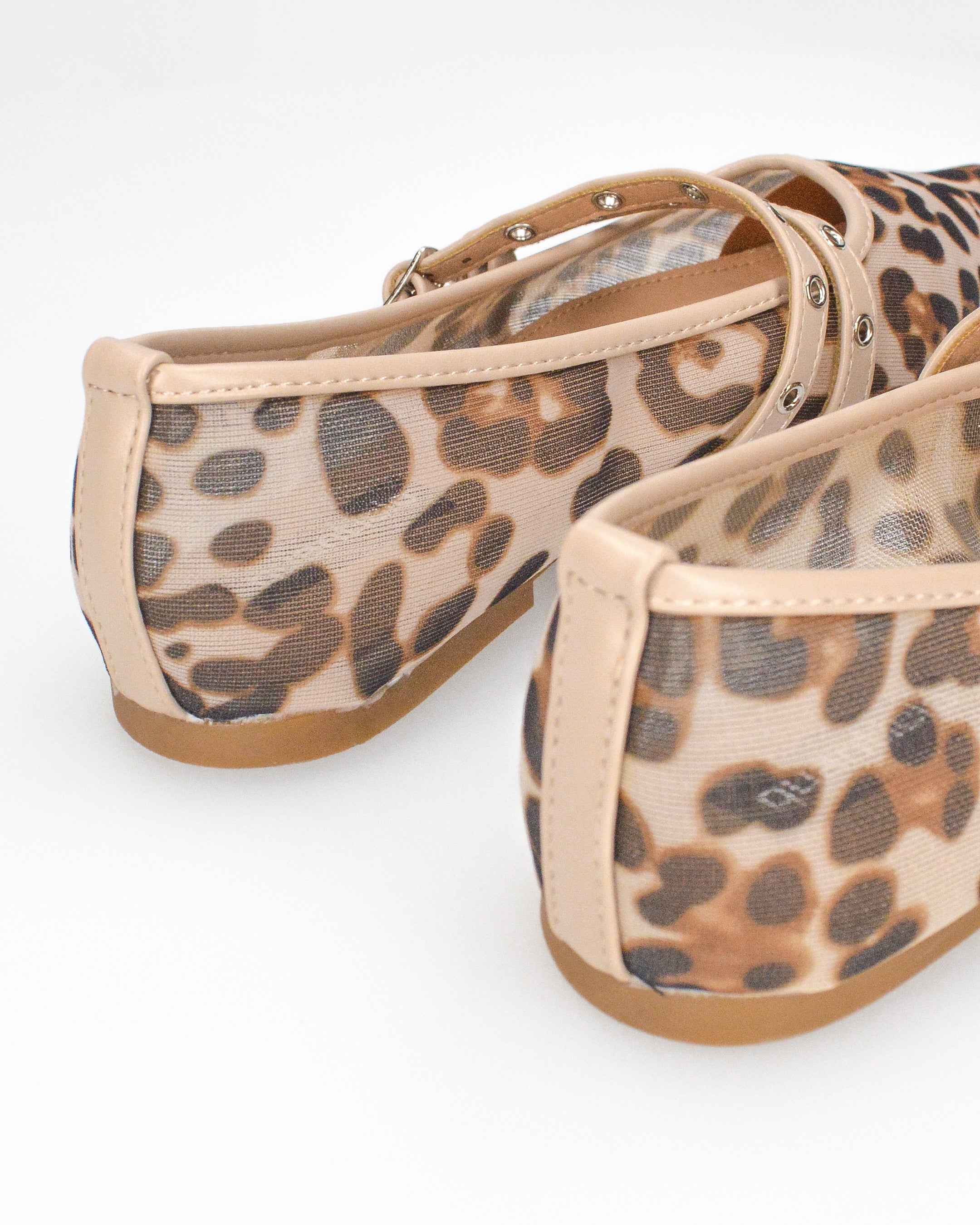 JUNINA - décolleté leopardati flat con texture traforata