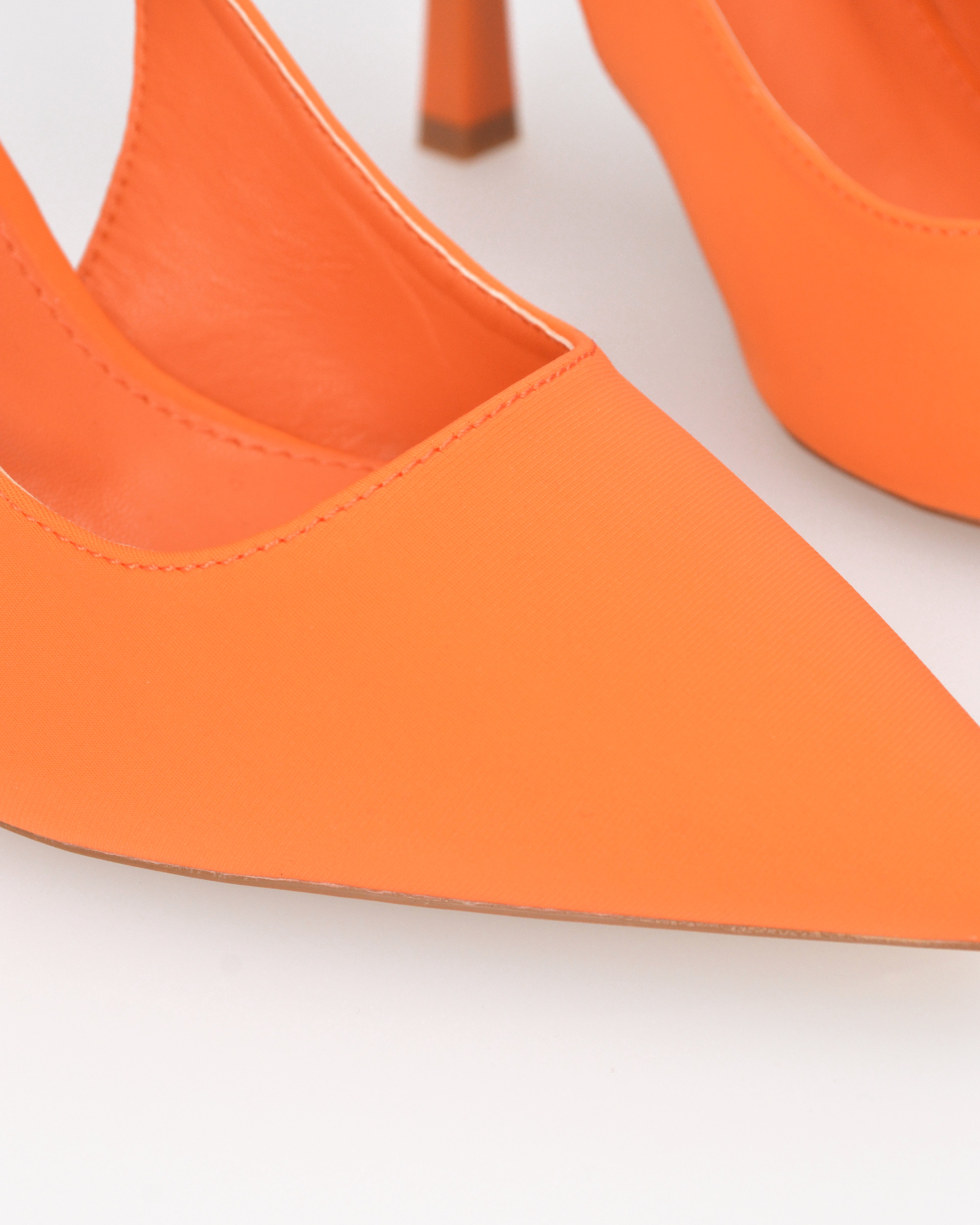 KLARA - Décolleté slingback in lycra arancione con tacco a stiletto