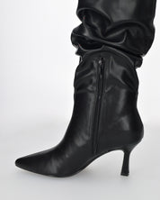 GRACY- Stivale alto arricciato, punta affusolata ecopelle nera