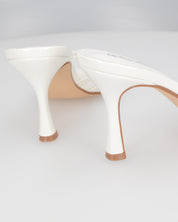 ISOLA - sandali bianchi effetto vernice con tacco a spillo