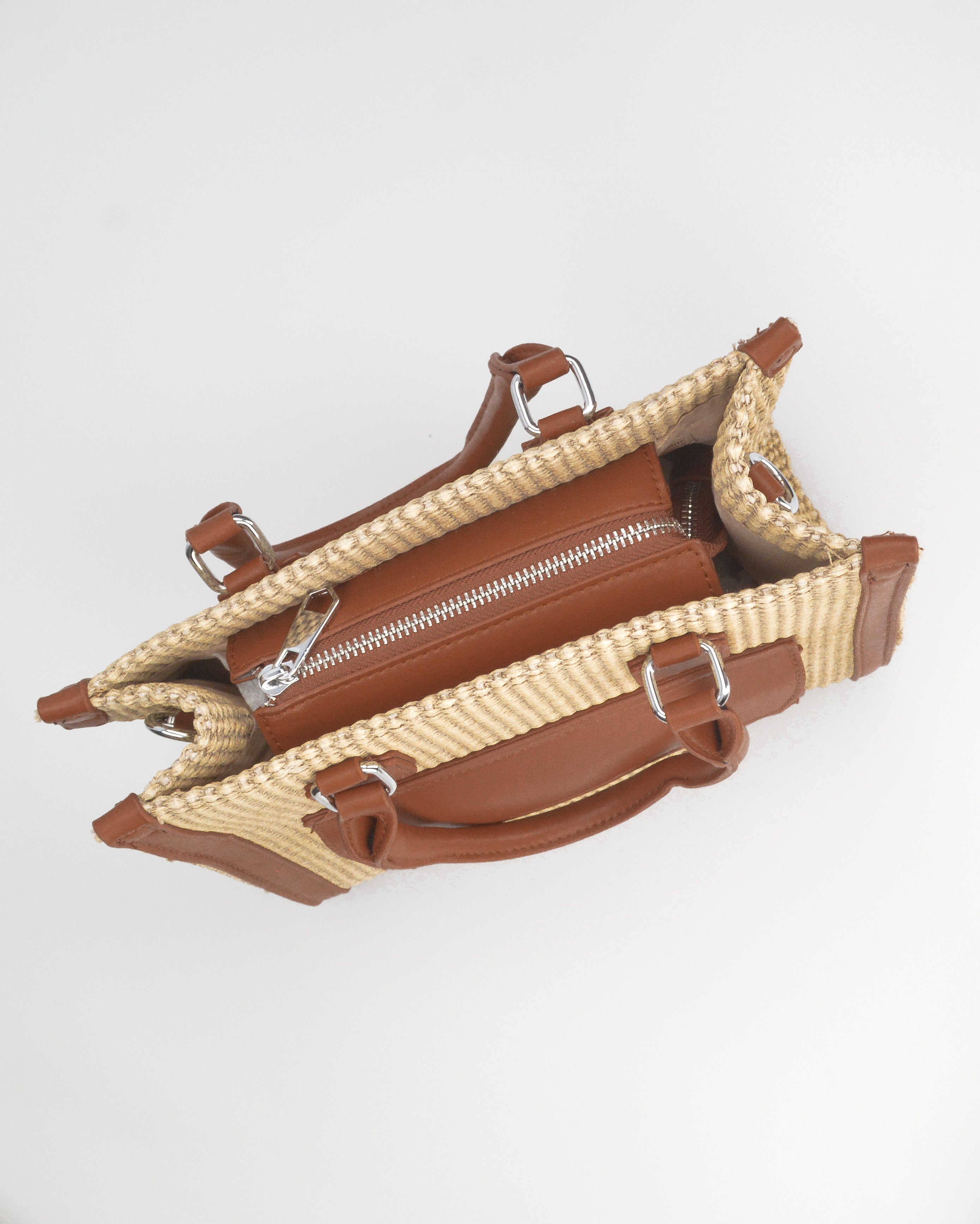 JADE - borsa a mano beige con effetto rafia intrecciata