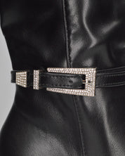 MAKI - Stivale alto sotto al ginocchio in ecopelle nero con tacco stiletto e fibbia gioiello