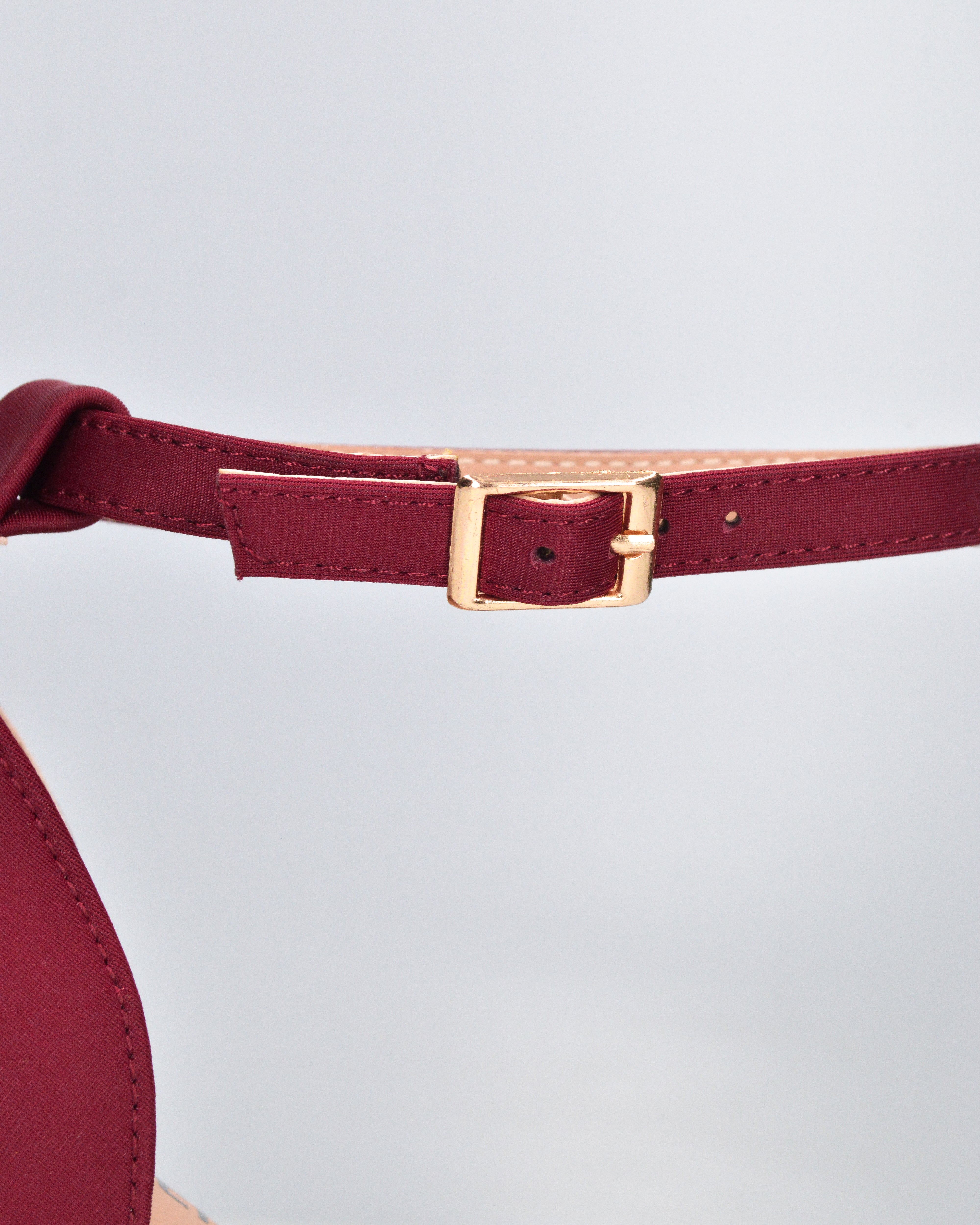 ZINA - decolette con tacco alto e cinturino bordeaux