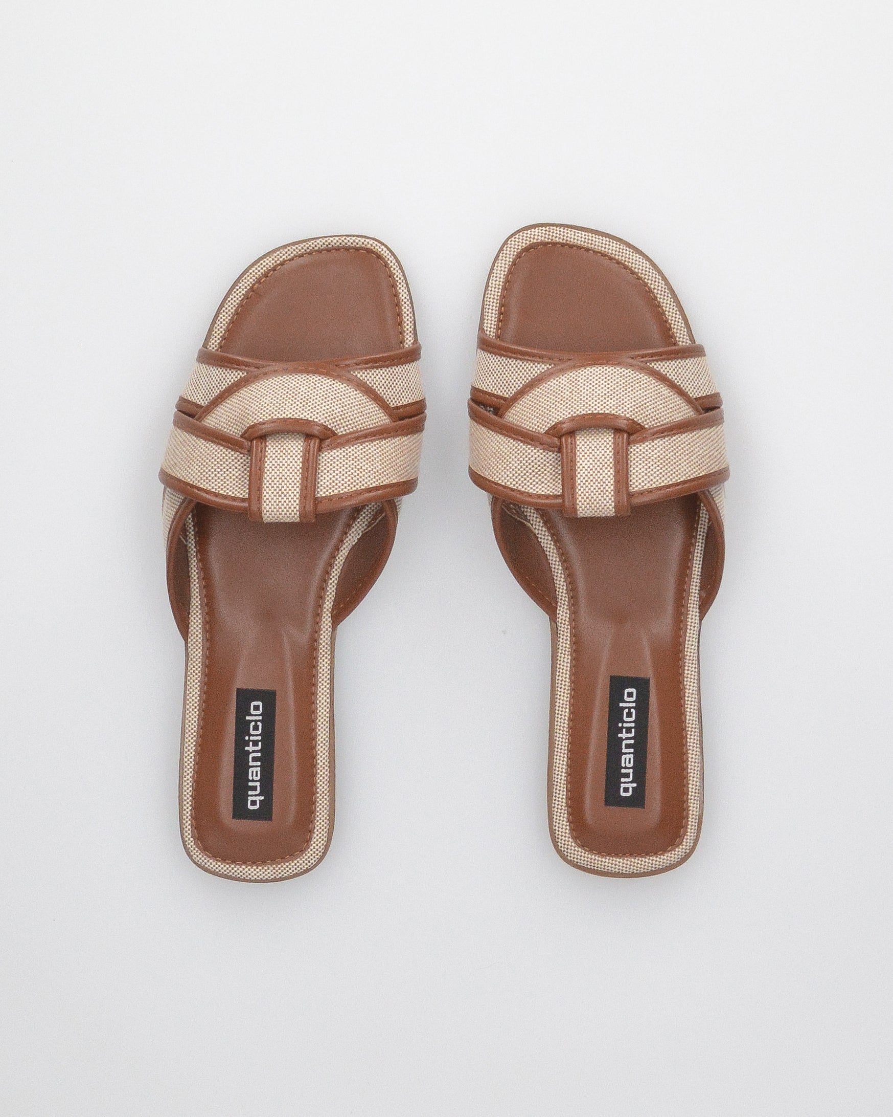 BELLA - ciabattine in ecopelle liscia con fasce in tessuto beige