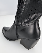 VITA - camperos neri traforati sul gambale con cerniera laterale