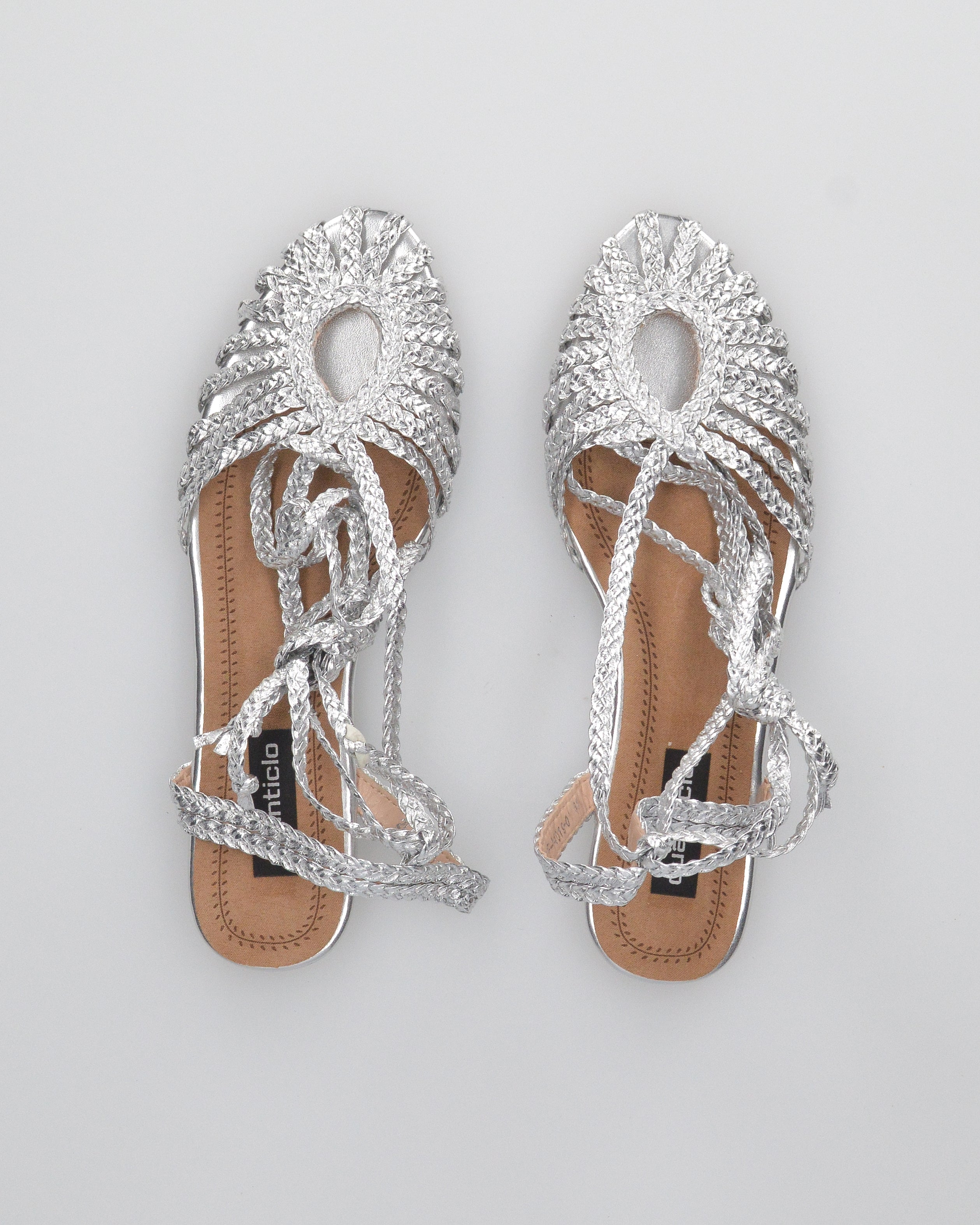 LIXY - sandalini flat argentati con trama intrecciata e lacci