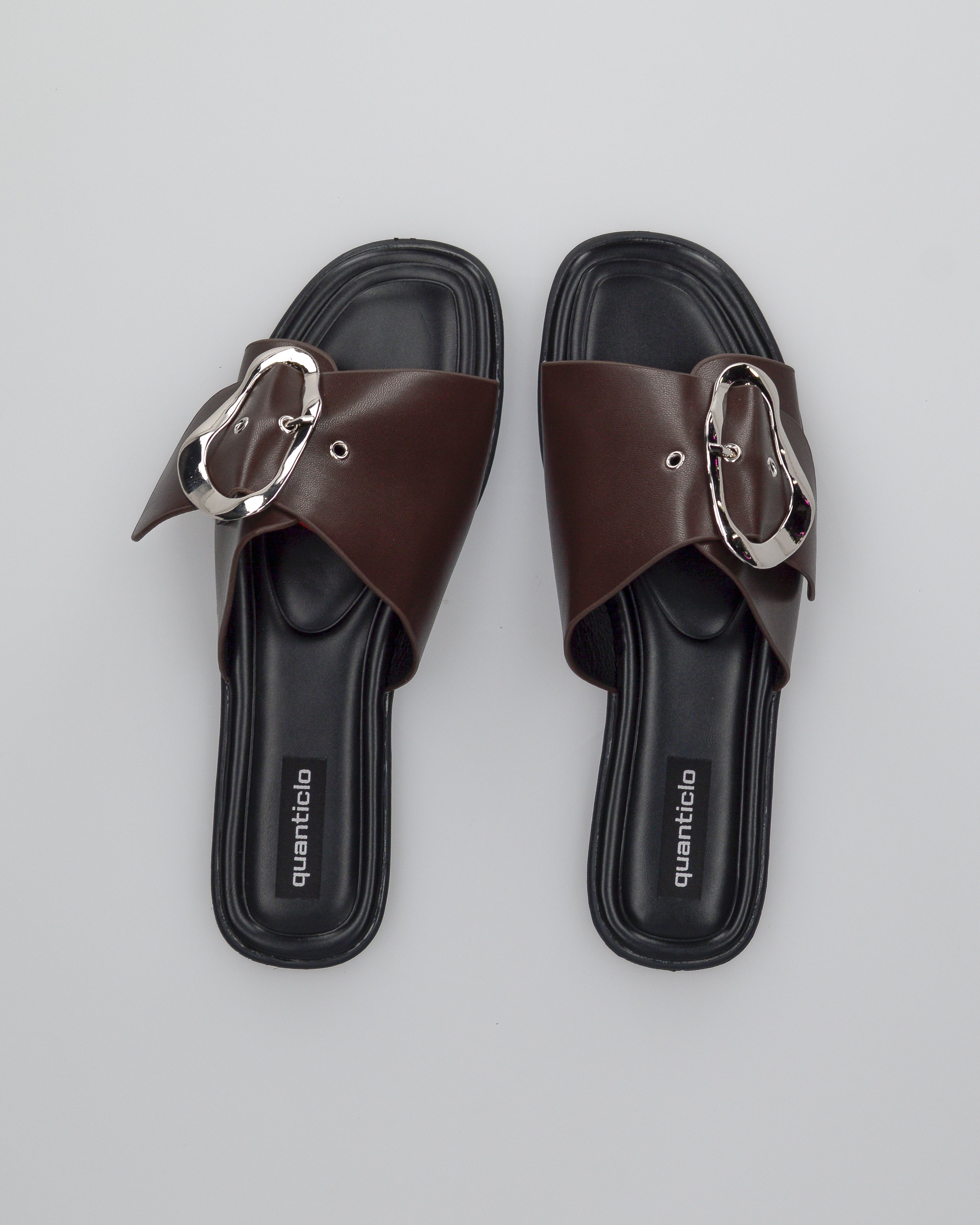 GRETCHEN - ciabattine marrone con cinturino e passante metallico