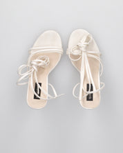 LALY - sandali bianchi lace up con tacco a spillo