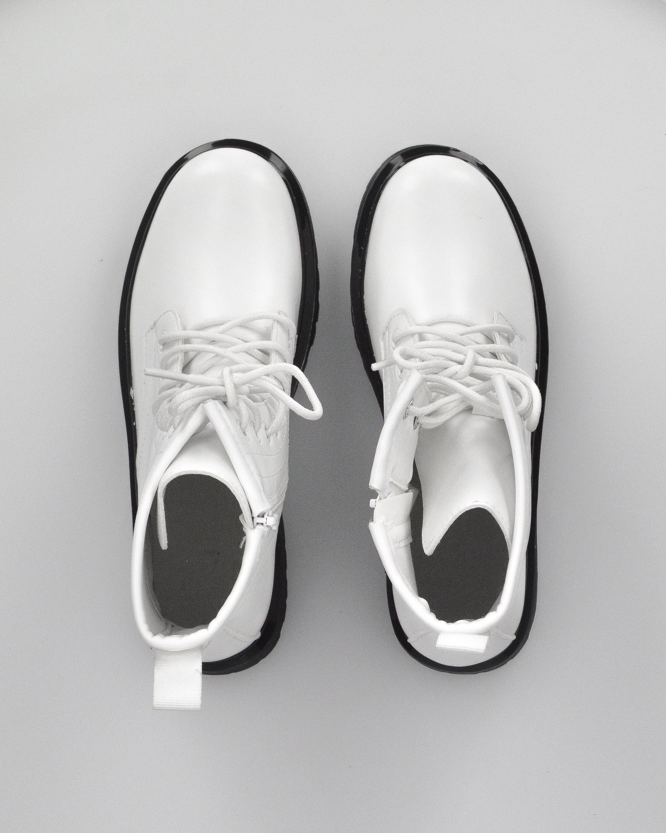 STACEE - stivaletti bianchi stile anfibio con platform