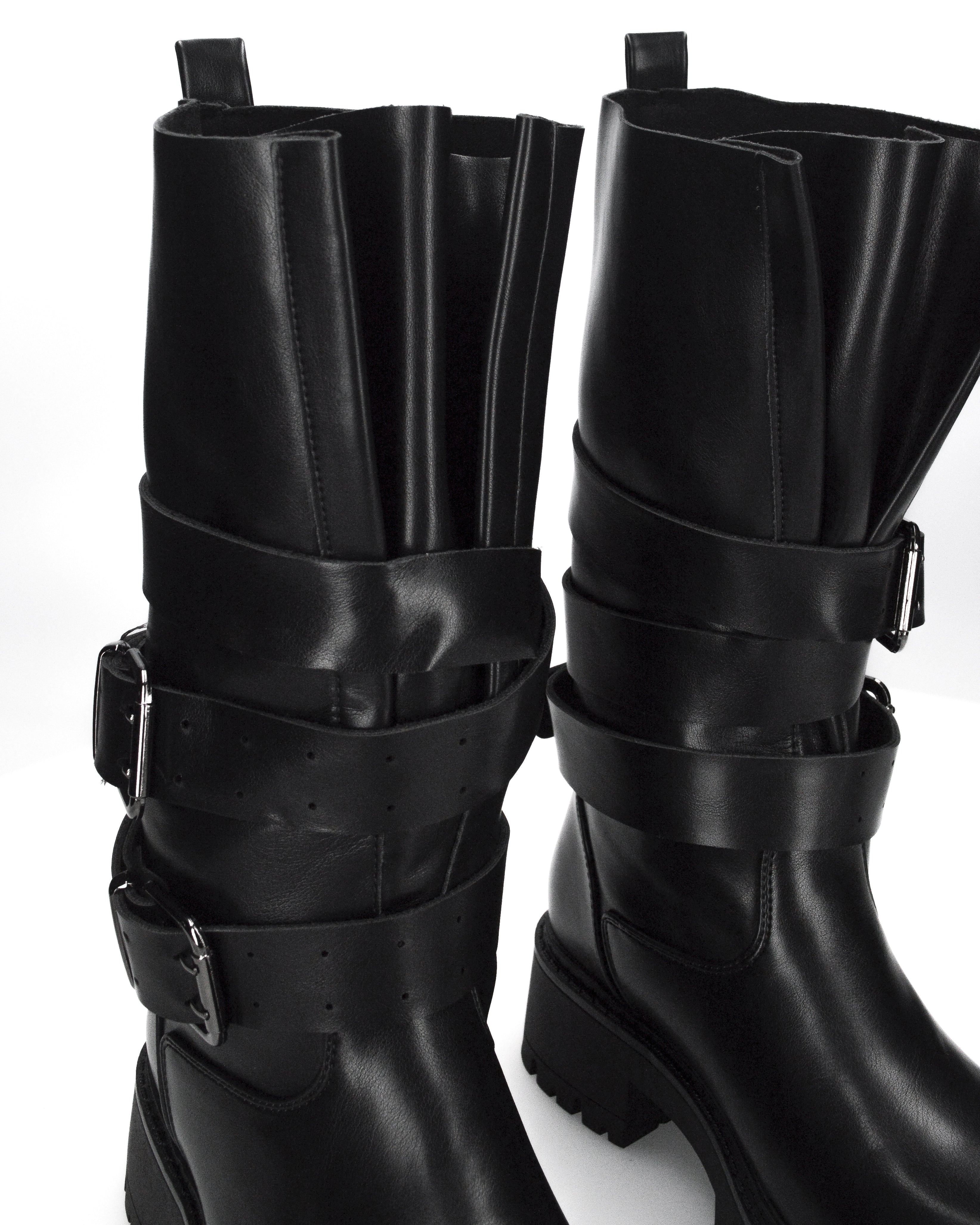 LEYA - stivale biker in ecopelle nera con cinturini e gambale con lembi a soffietto