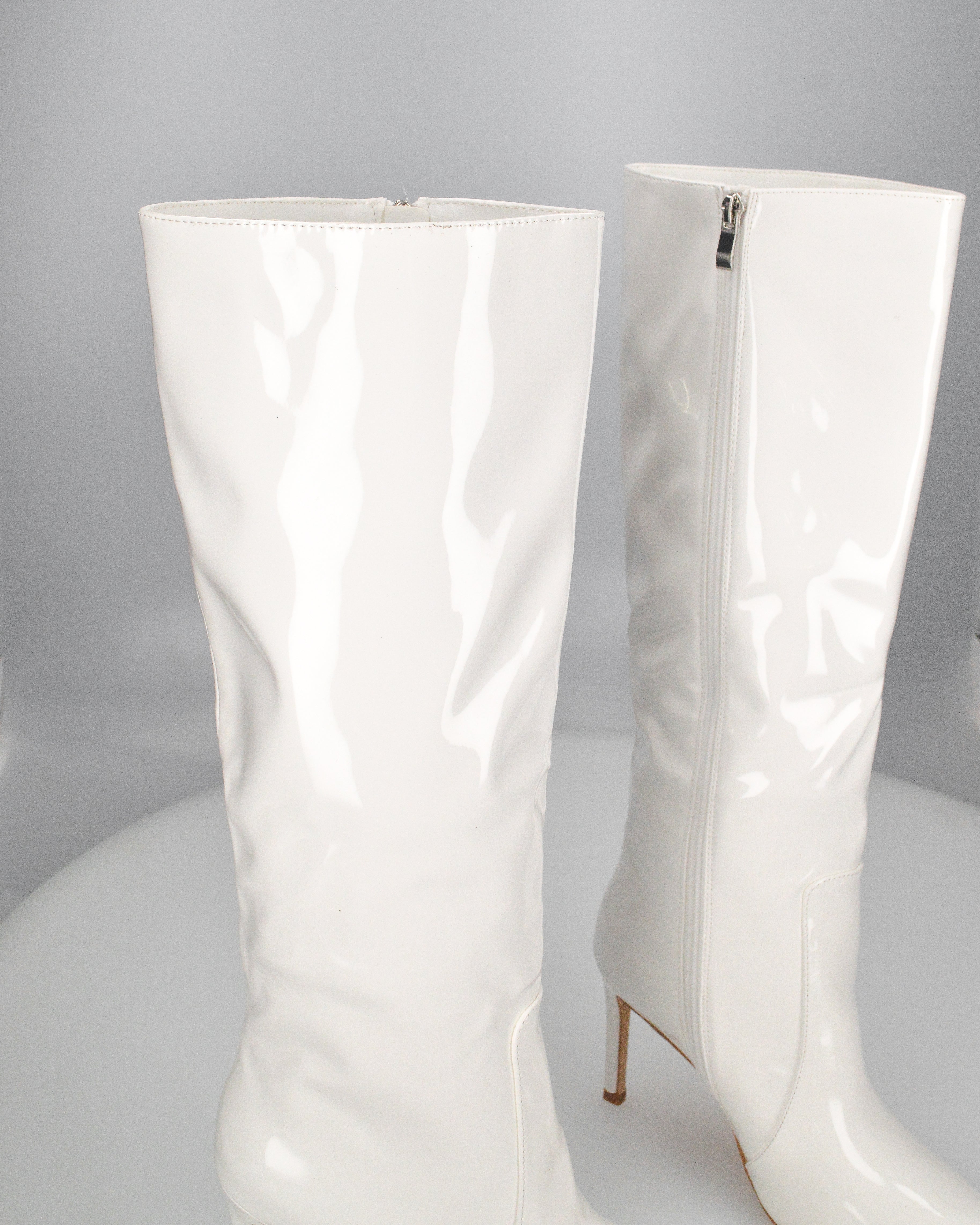 KAMYA - stivali alti in glassy bianco con cerniera