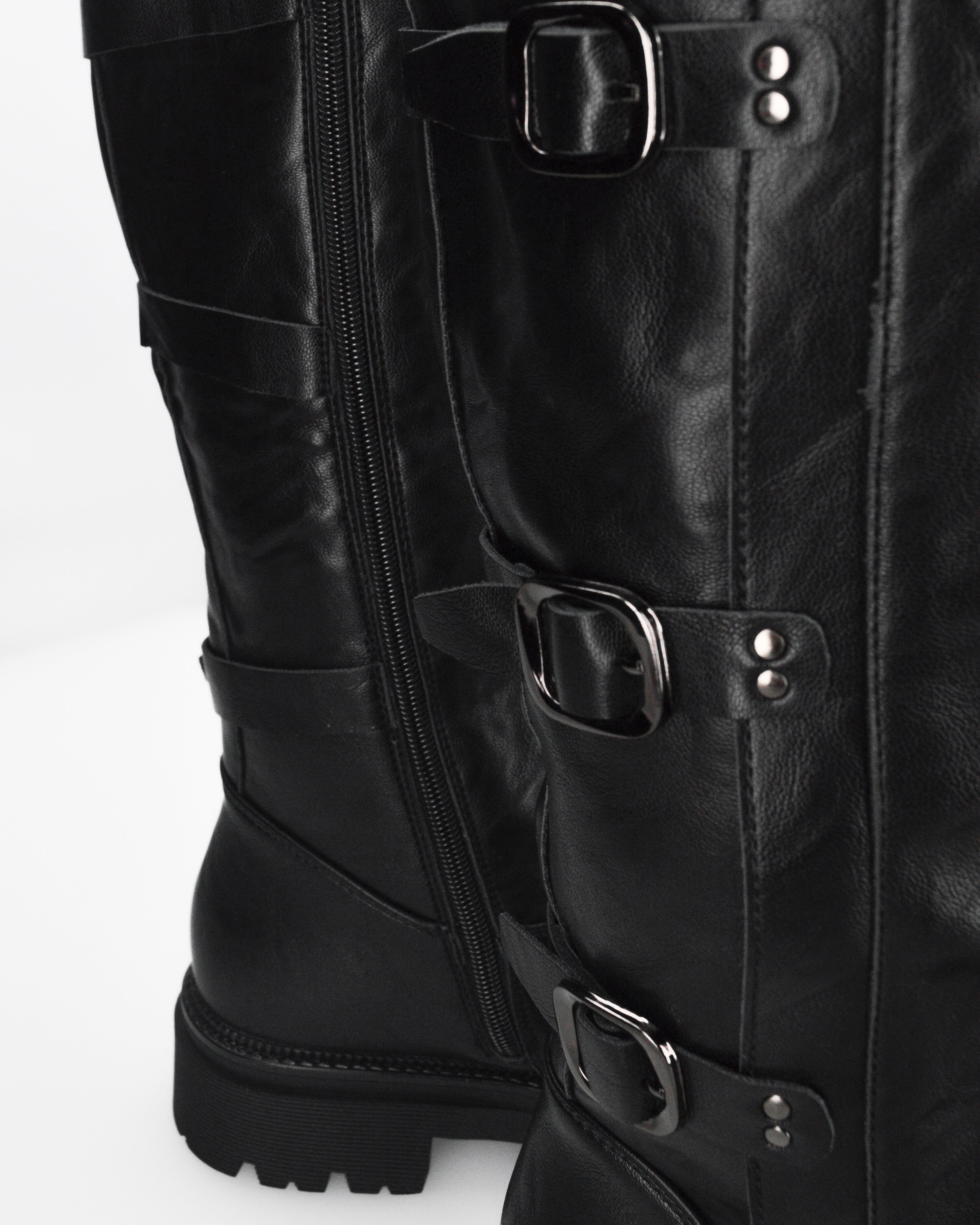 CINZIA - stivali alti neri biker style con fibbie e suola carrarmato