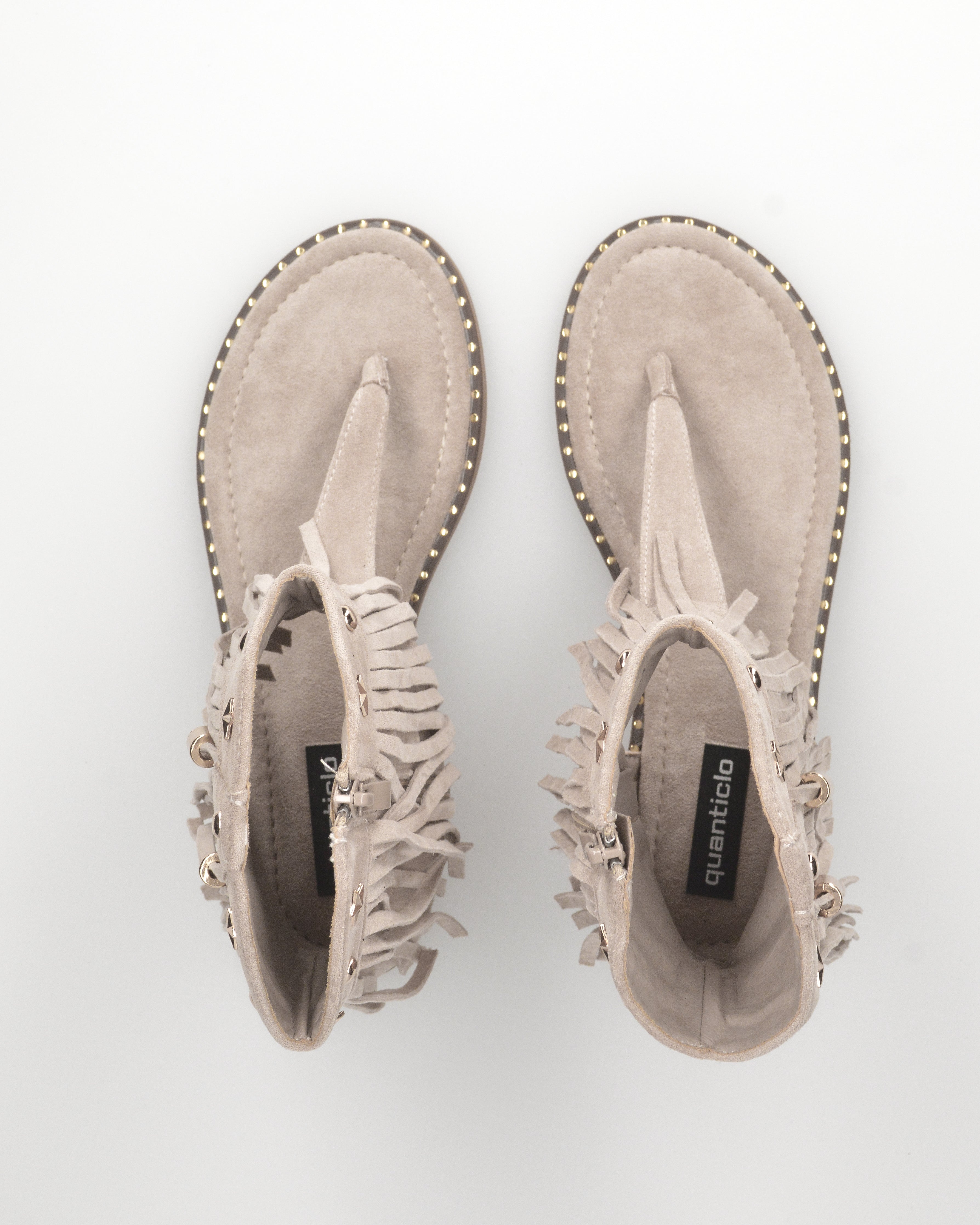 ALLEGRA - sandalo Boho-Chic, infradito in camoscio beige con frange e borchie a stella