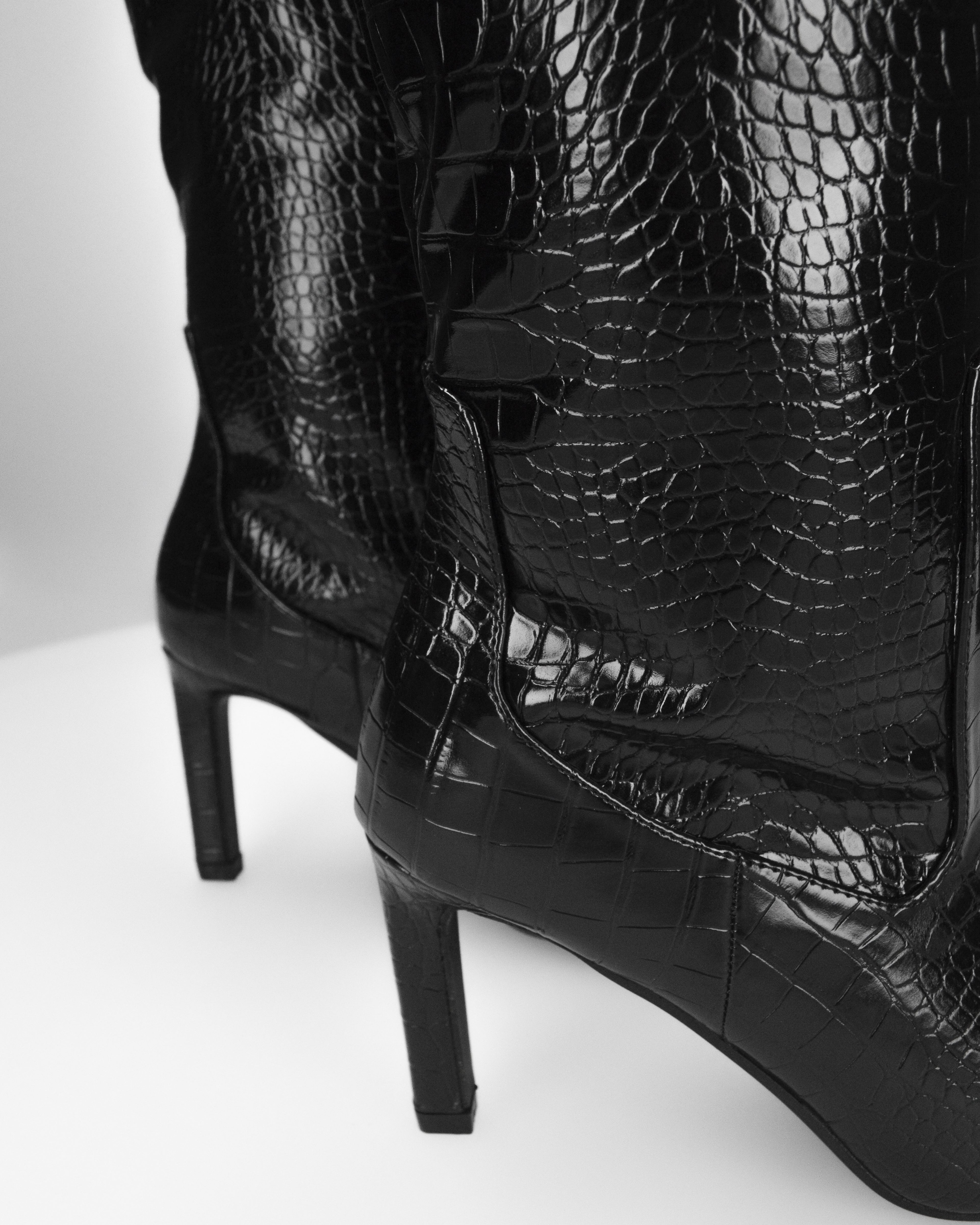 CAROLINE - stivale alto con tacco in nero pitonato