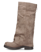 DINA - stivali alti in simil camoscio beige con risvolto e clip posteriore