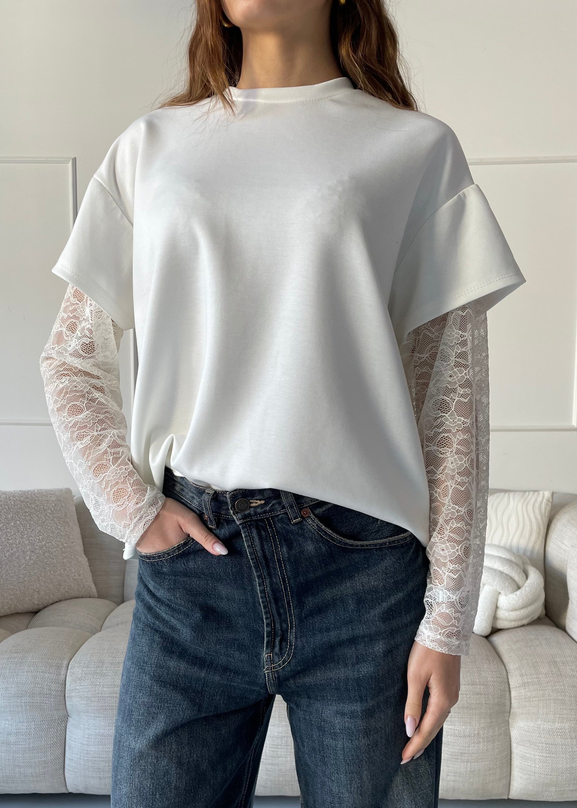 ESMA - t-shirt bianca 2 in 1 con maniche in pizzo