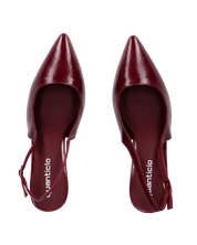 ELARA  - décolleté bordeaux con cinturino regolabile