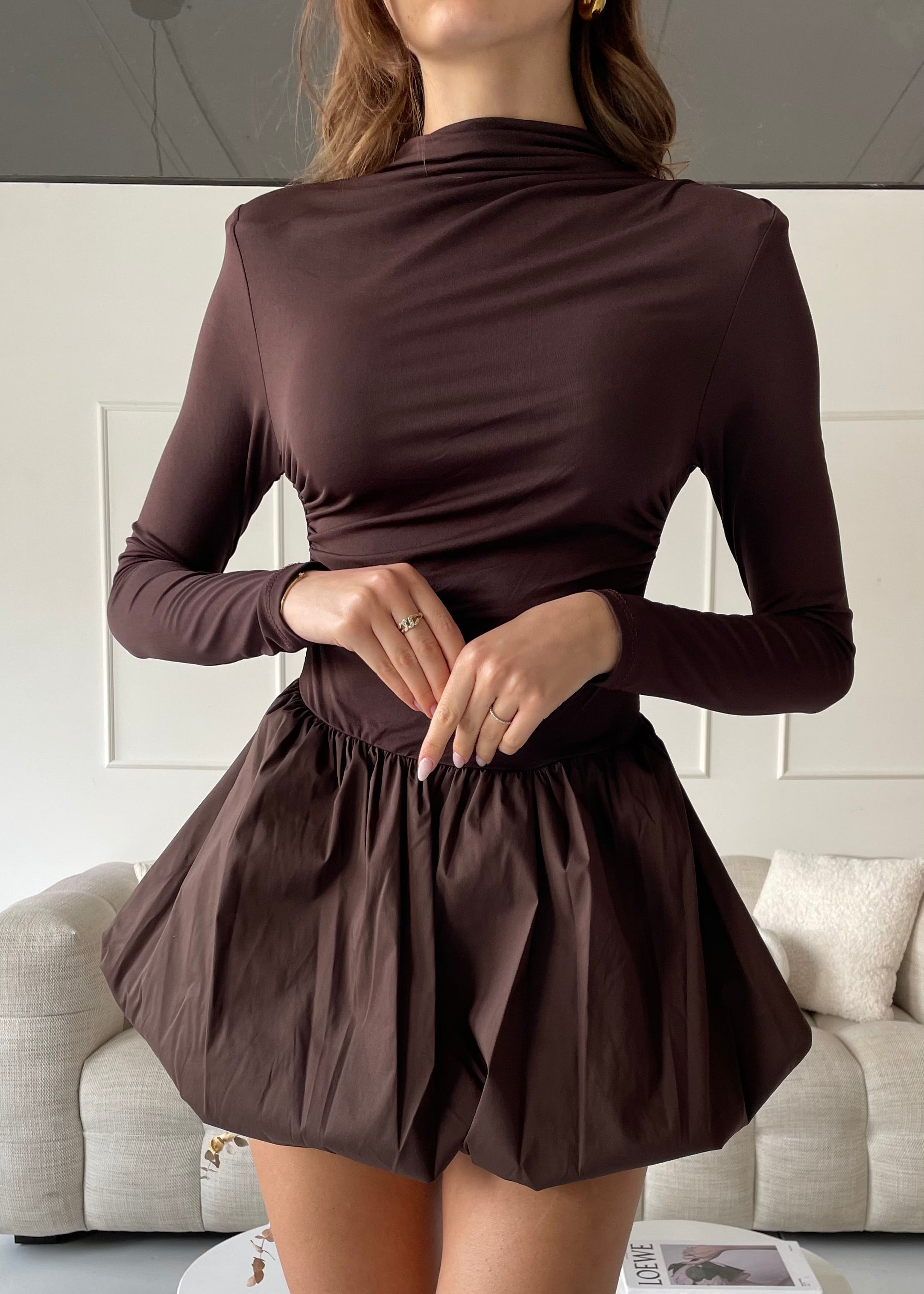 FREYA - vestito mini marrone con gonna a palloncino