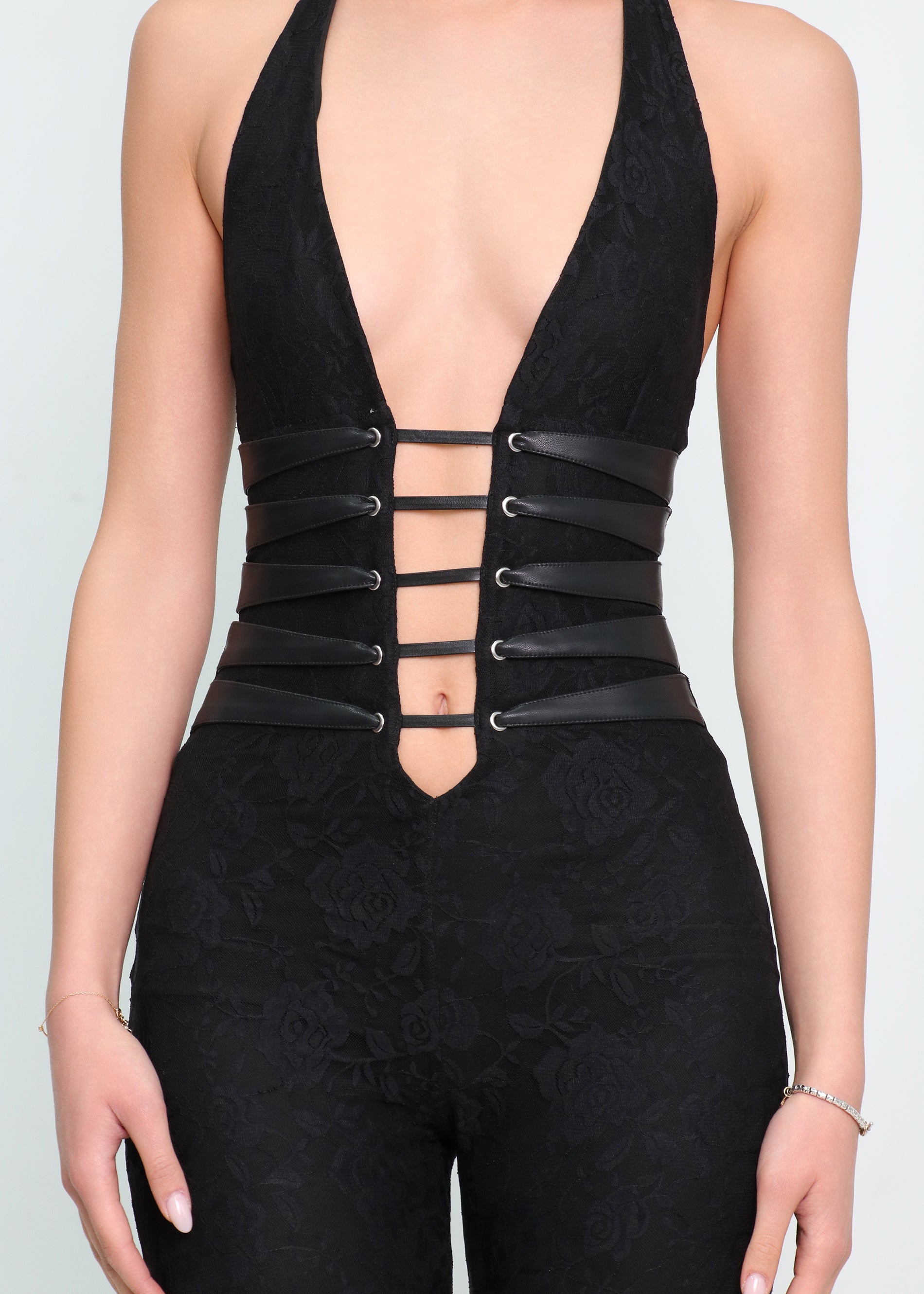 KENZIE - tuta jumpsuit effetto pizzo con scollatura profonda
