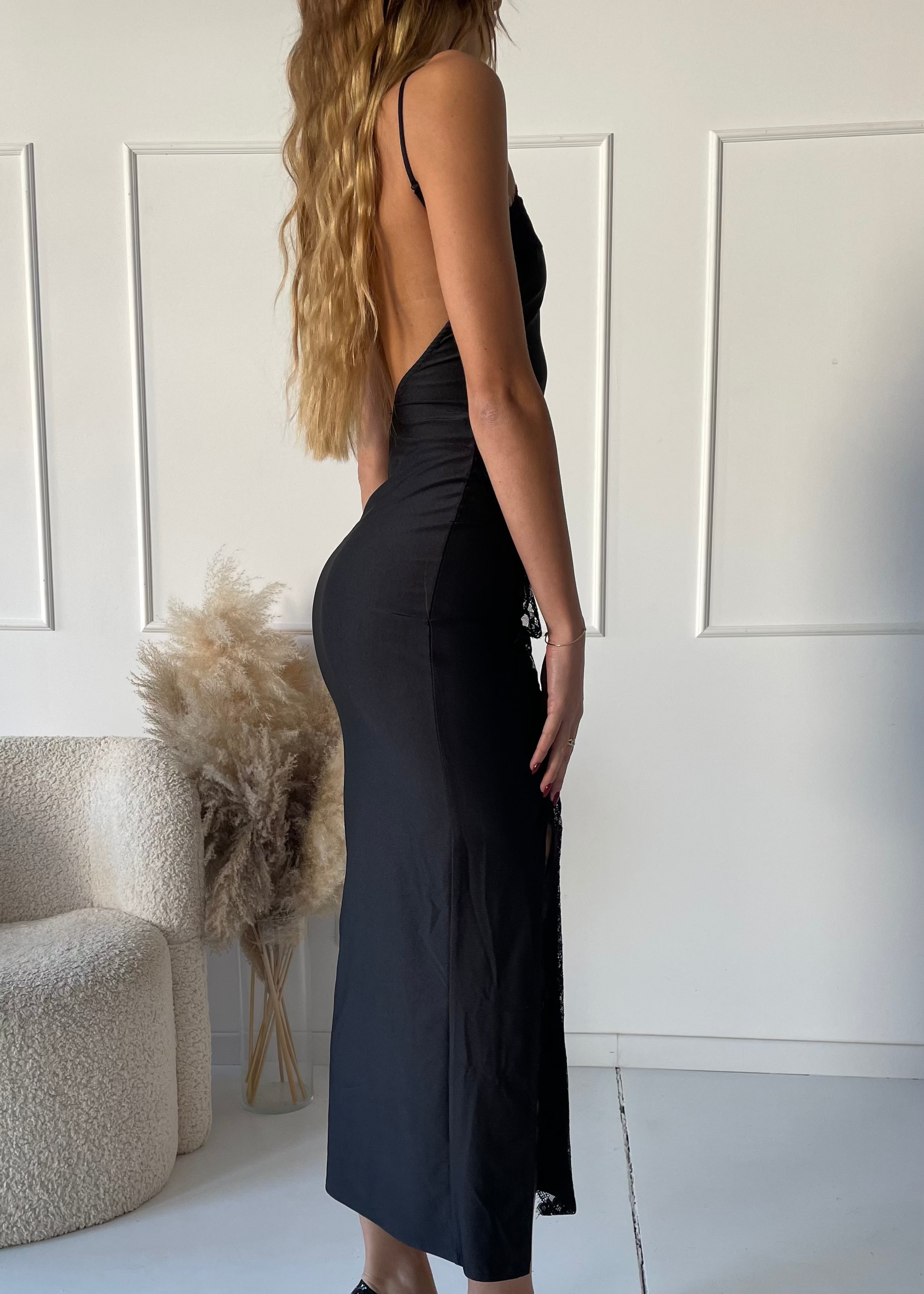 SOREN - vestito lungo nero effetto seta con pizzo e scollo sulla schiena