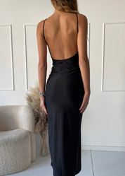 SOREN - vestito lungo nero effetto seta con pizzo e scollo sulla schiena