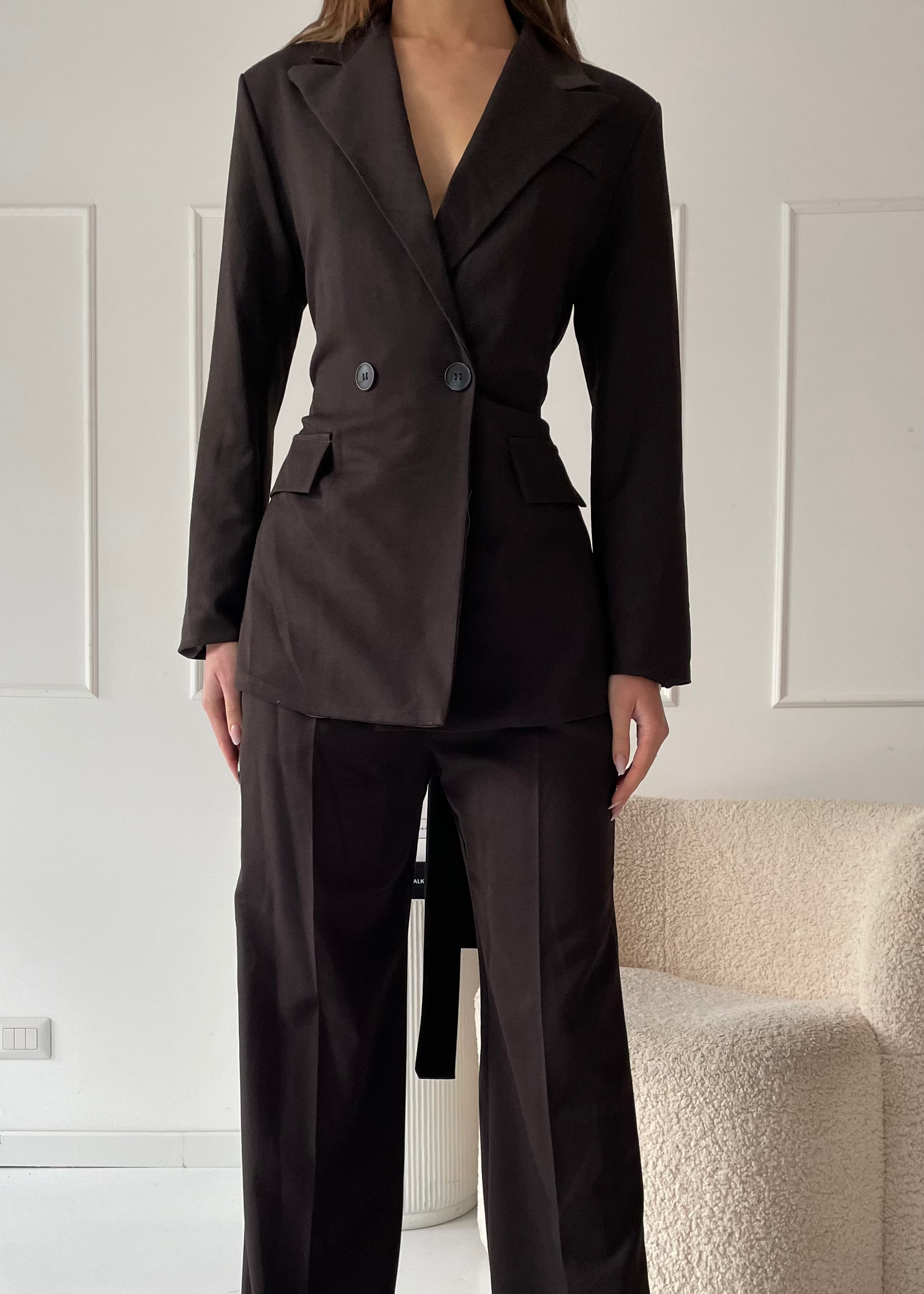 ZELENA - completo tailleur giacca e pantalone marrone