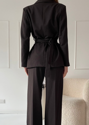 ZELENA - completo tailleur giacca e pantalone marrone