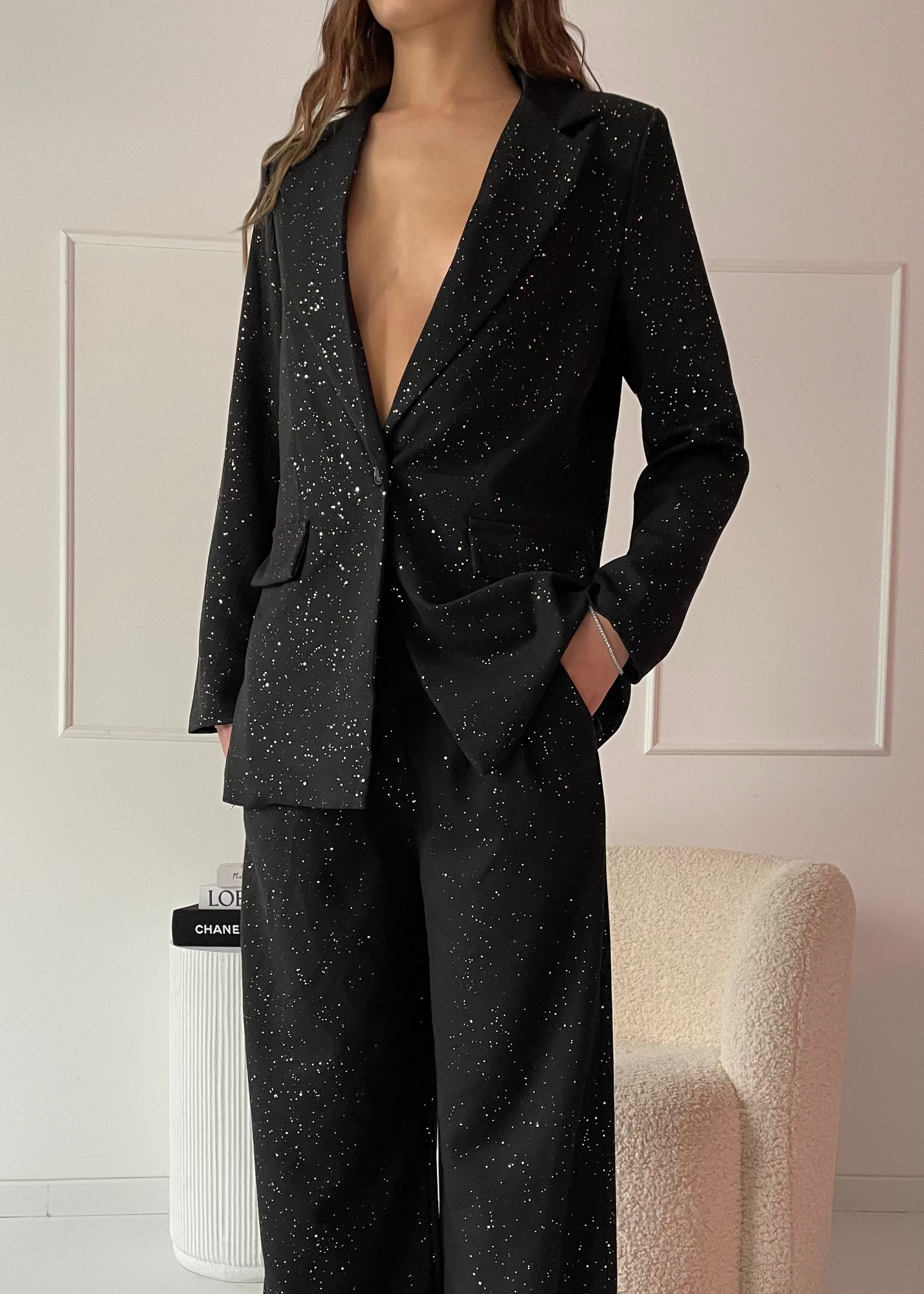 DESY - completo tailleur giacca e pantalone in nero con glitter oro