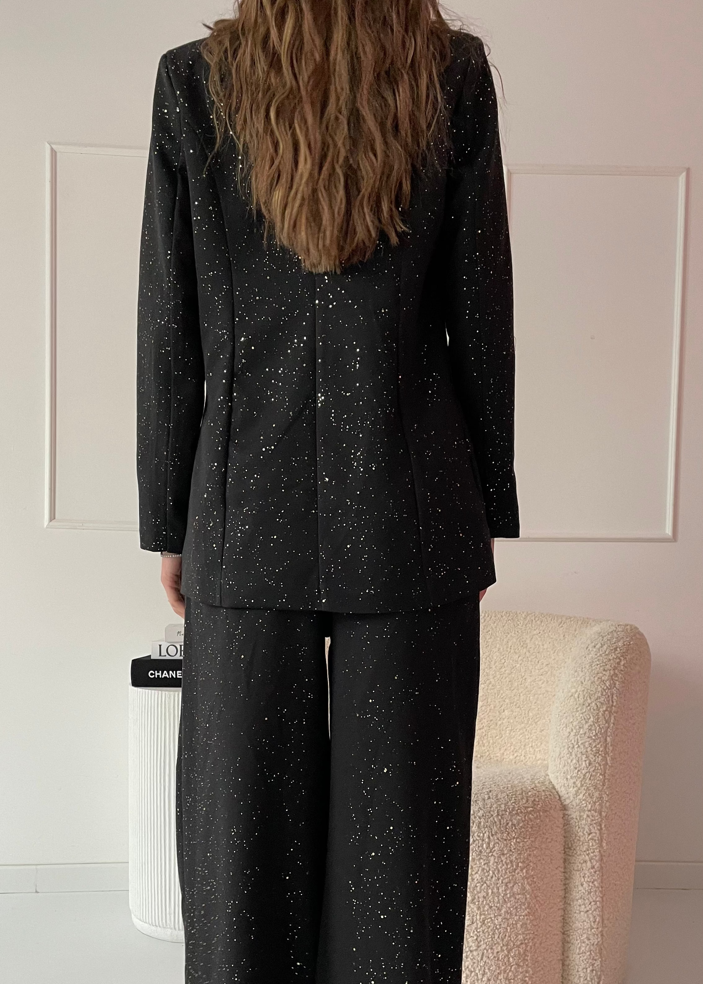 DESY - completo tailleur giacca e pantalone in nero con glitter oro