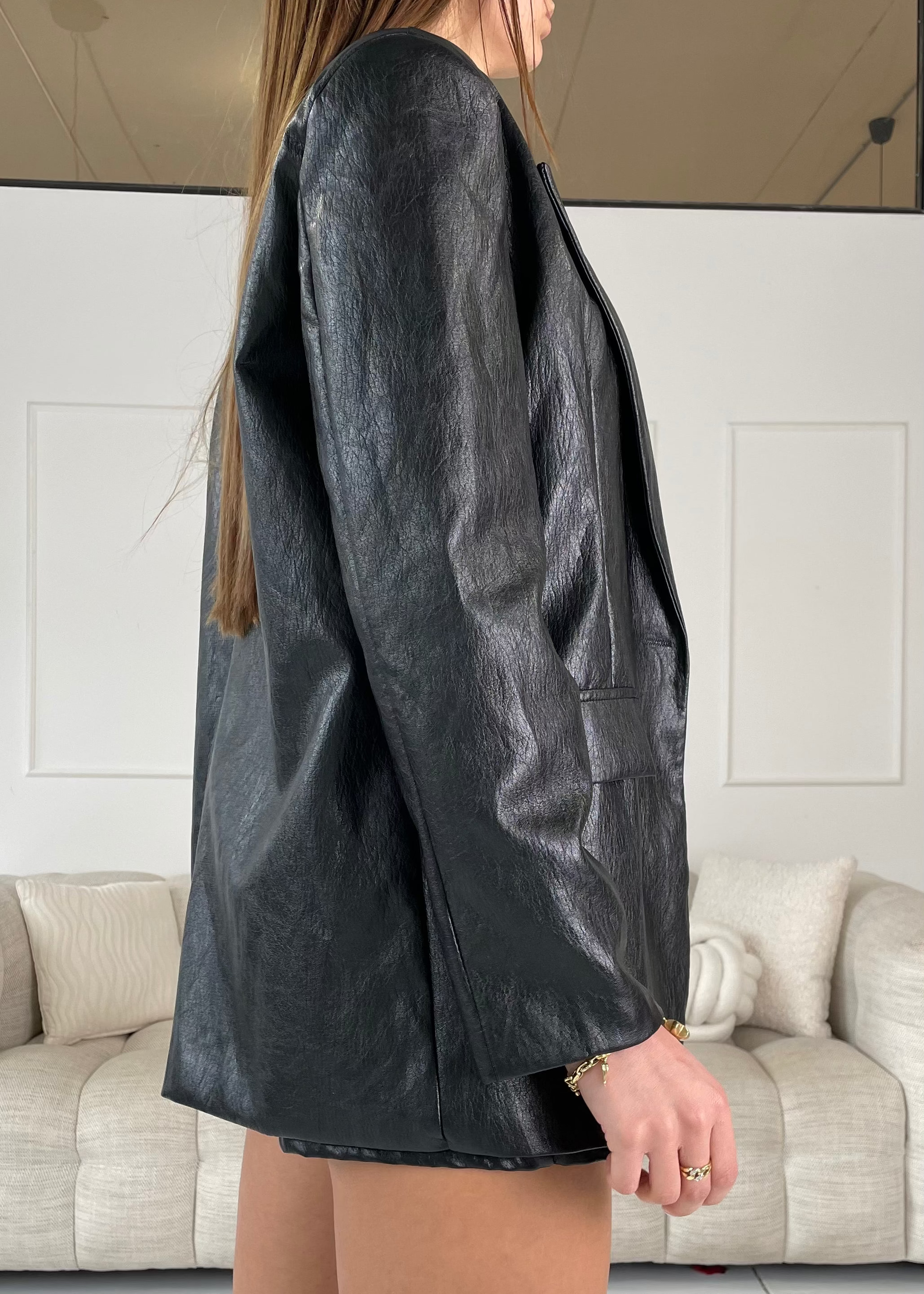 YELENA - blazer over di simil pelle nera