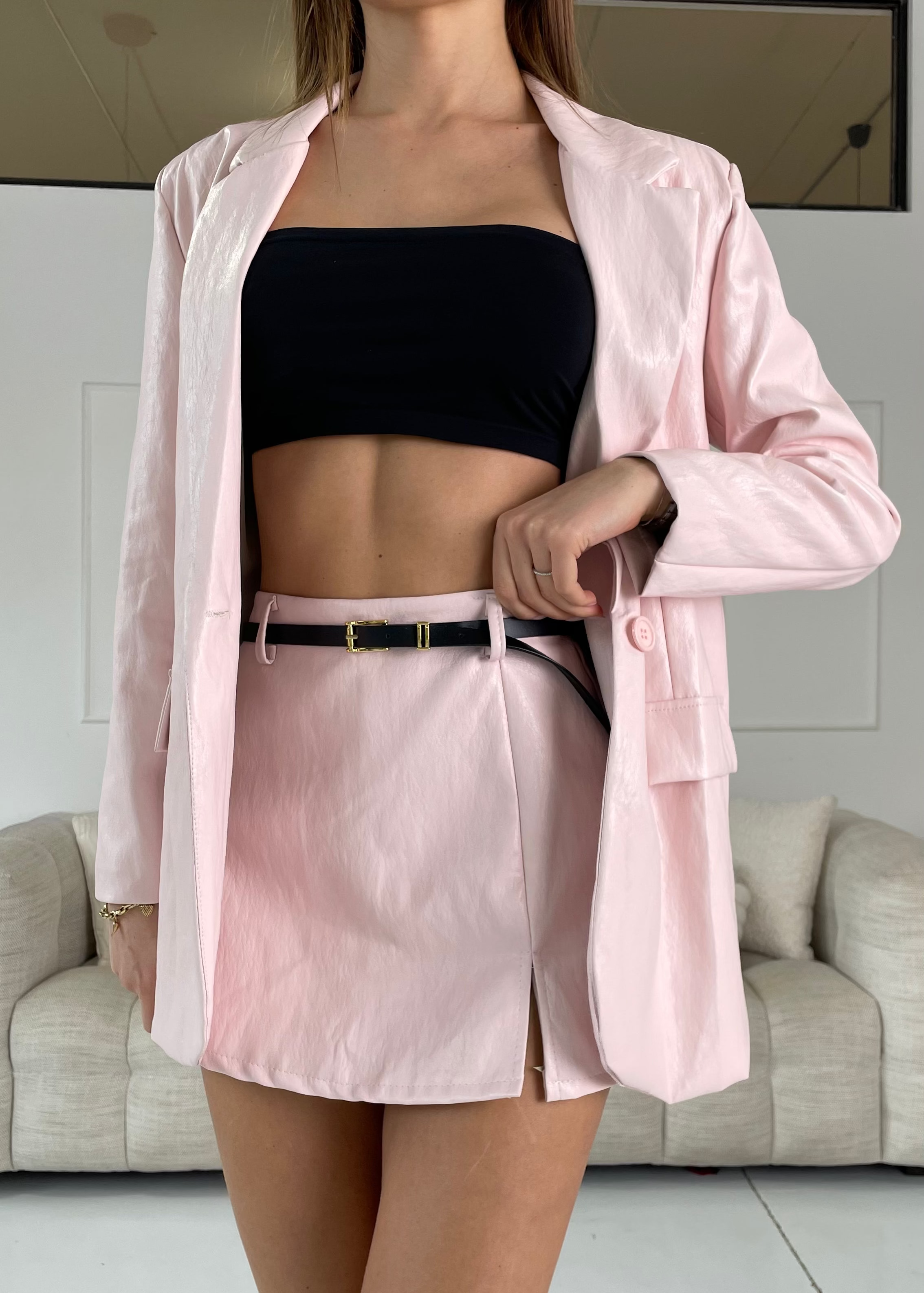 JIRMA - gonna shorts in finta pelle rosa con cintura