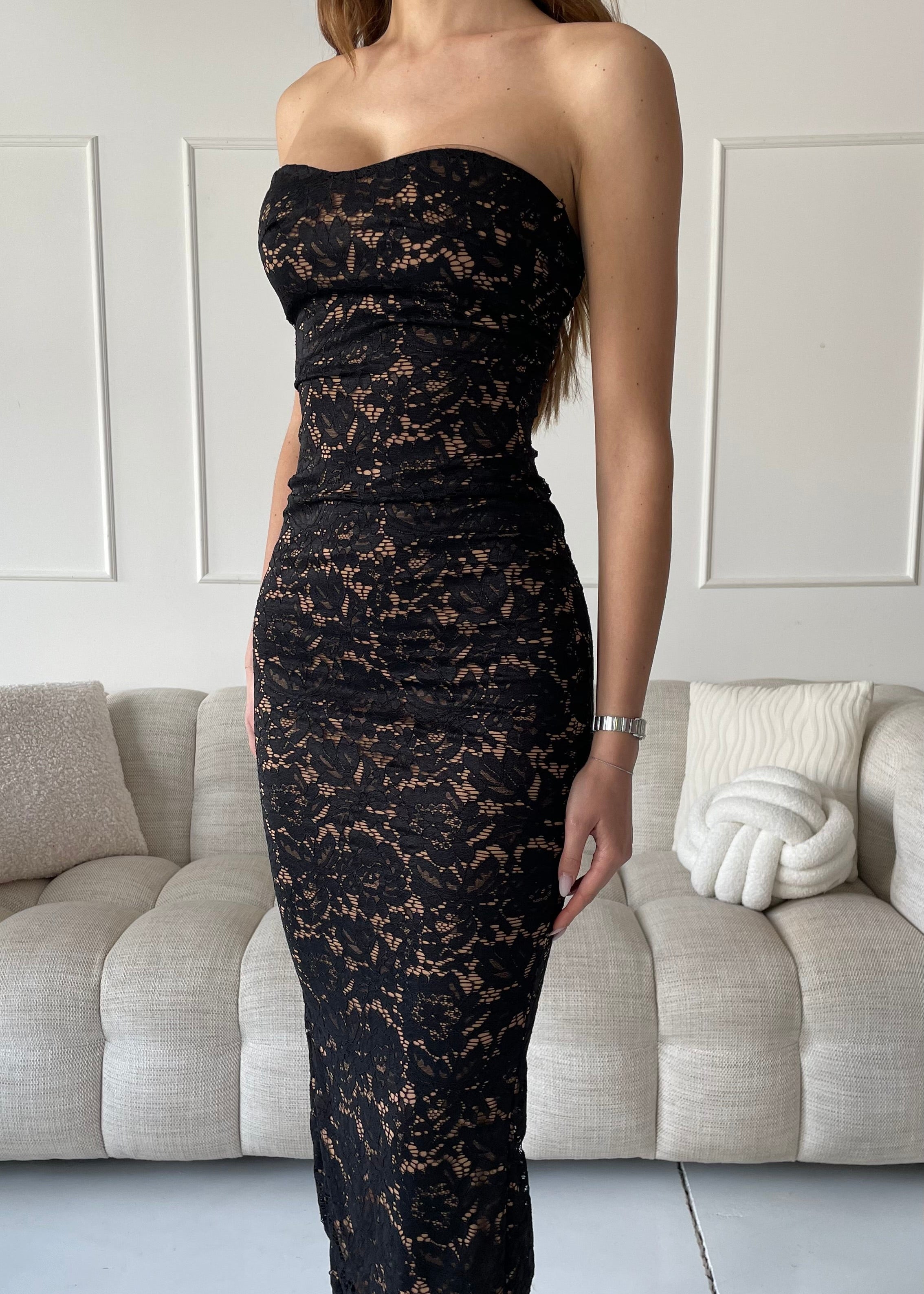 KATIJA - vestito midi in pizzo nero senza spalline