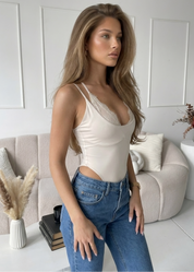 KONDY - body halter effetto doppio scollo con pizzo beige