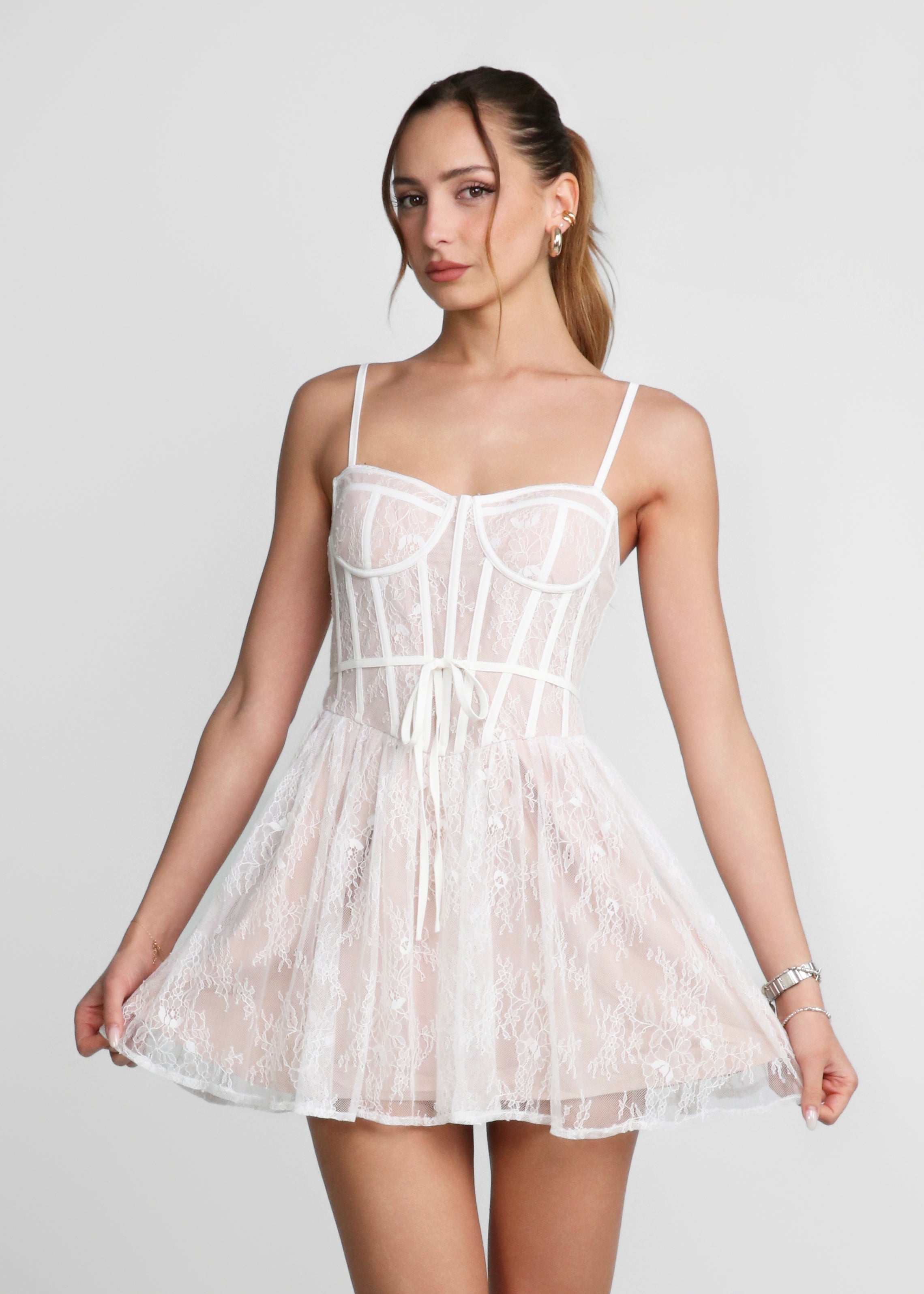LEMON - vestito corto in pizzo bianco con gonna a ruota