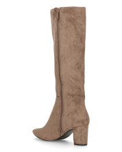 LORA - stivale alto scamosciato beige con tacco a blocco e chiusura zip