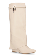 MELANIA - stivali alti beige con risvolto e zeppa, chiusura zip