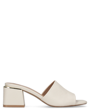 MARTHE - sandali beige con dettaglio dorato sopra il tacco squadrato