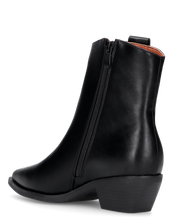 MARTINA - Stivale 2 in 1 in ecopelle nera: da stivale alto a stivaletto con un semplice gesto