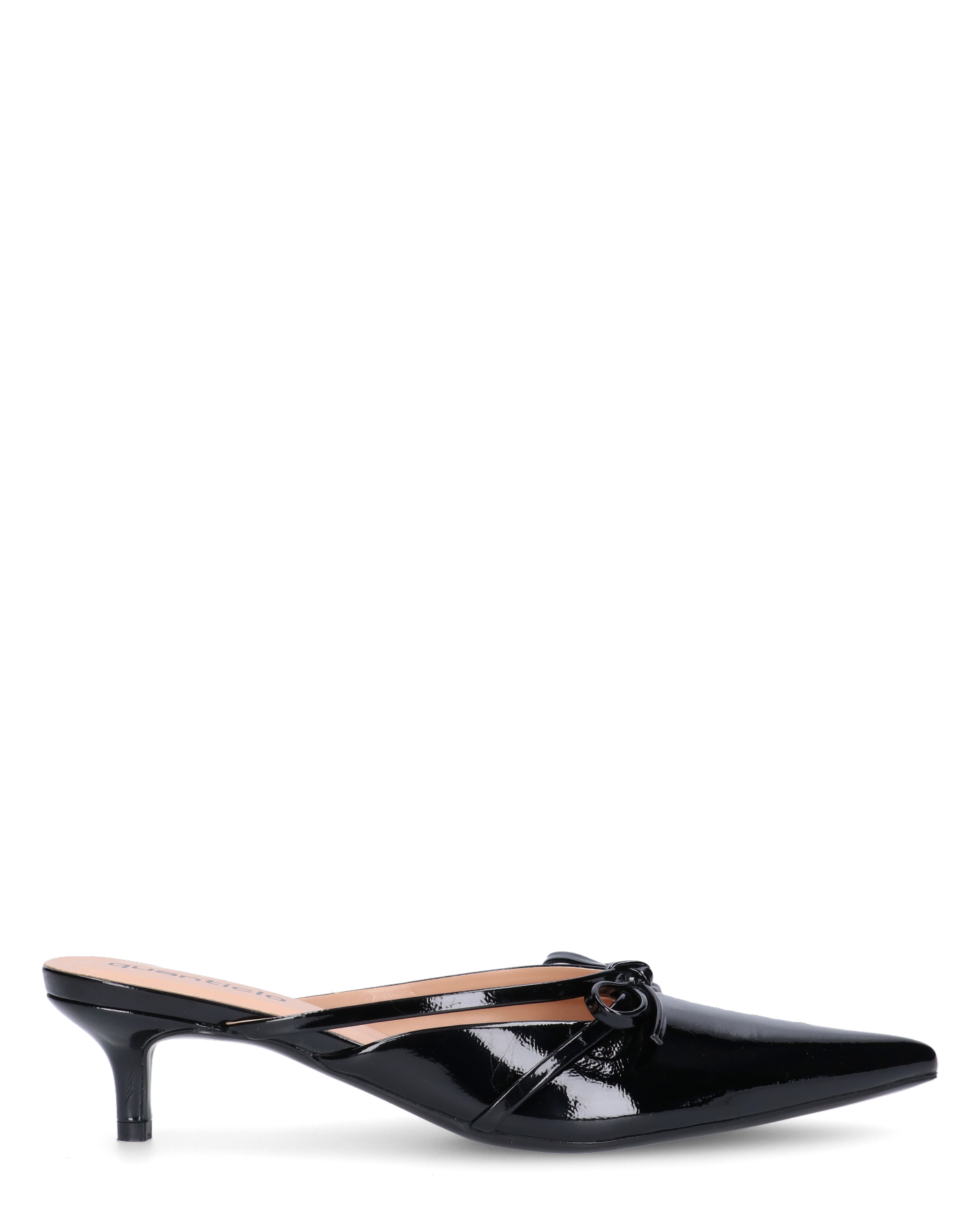 MINNY - décolleté in glassy nero con fiocco e tacco basso