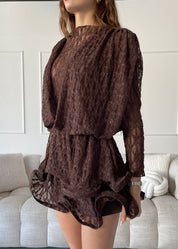 NEVA - mini abito in pizzo marrone con gonna a balze