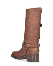 KASSY - stivaletti borchiati marroncini con tacco basso