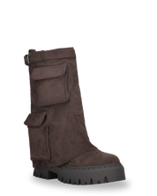 ARDEA - stivali marroni e taschini sul risvolto