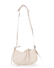 CHARA - borsa a tracolla beige chiaro con borchie argento e borsellino removibile