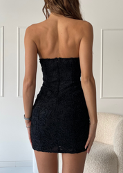 RAVYN - abito mini in pizzo nero con scollo corpetto